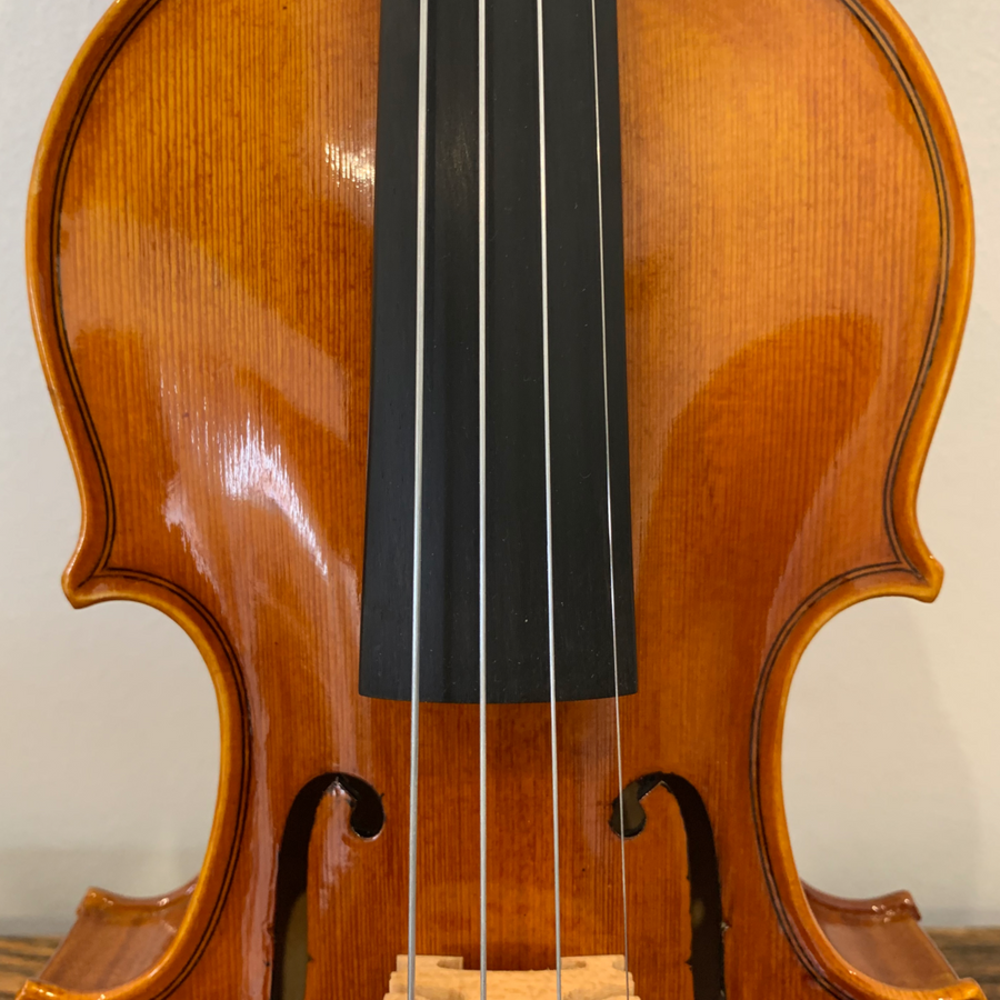 Quarter size violin with bow and case